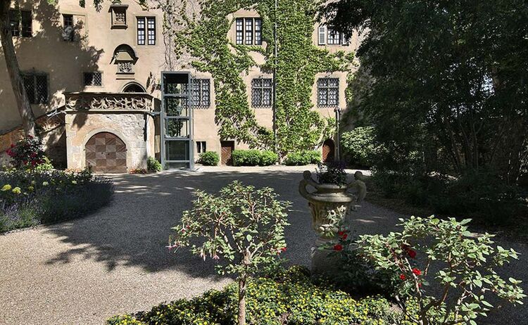 Aussenansicht 2 Museen Schloss Aschach Foto Gerhard Nixdorf