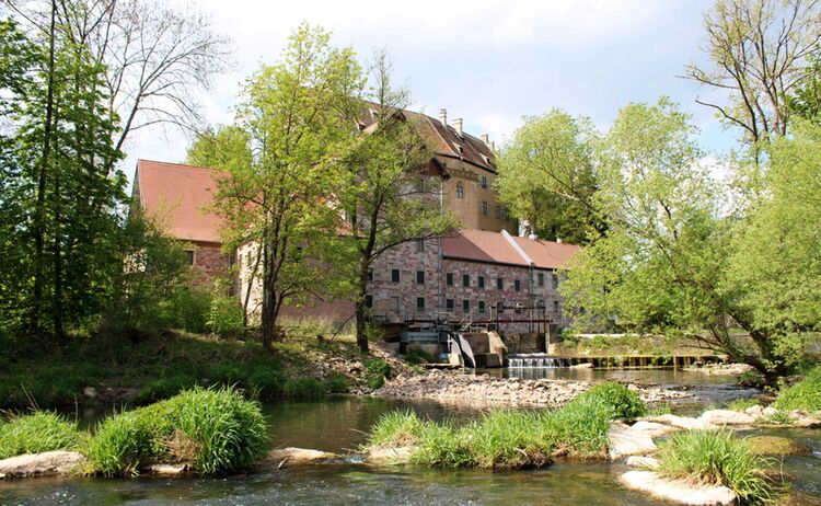 Schloss Aschach Saale Blick Auf Schloss C Staatsbad Und Touristik Bad Bocklet Gmbh